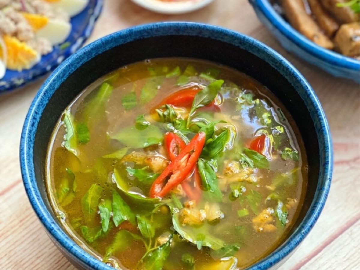 Canh Cá Đuối Nấu Rau Răm