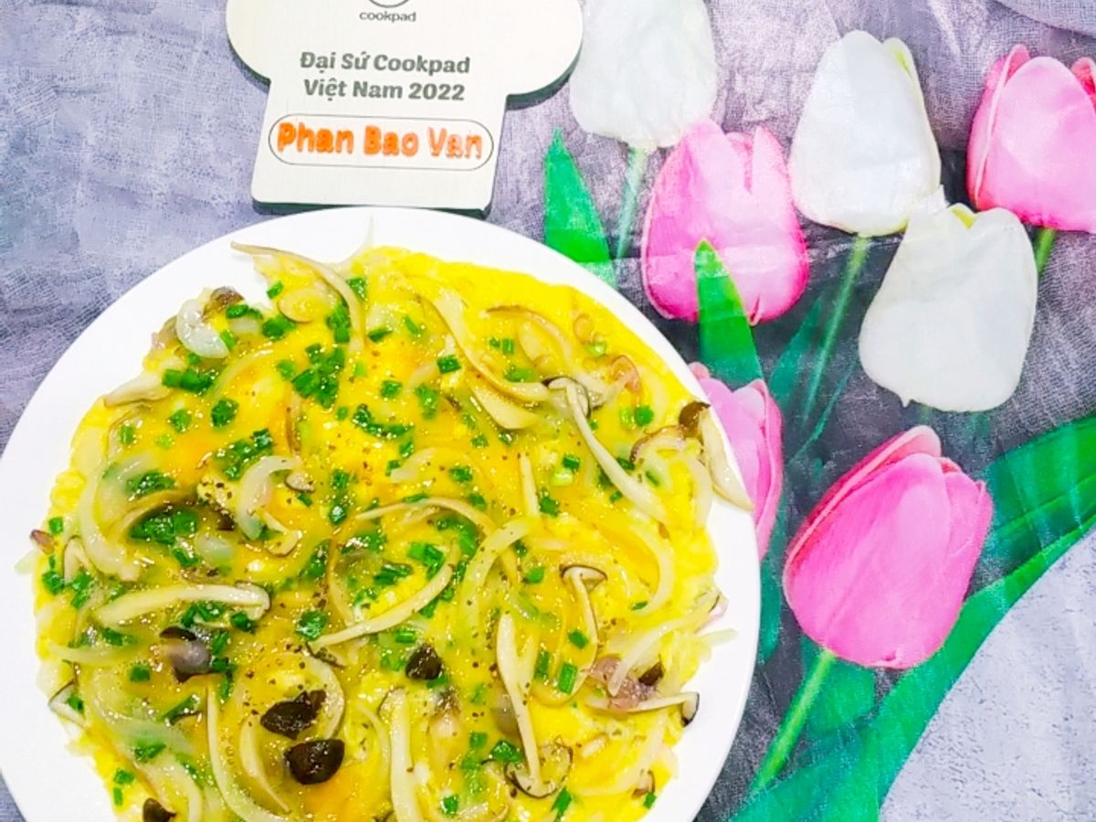 Trứng chiên nấm mối đen