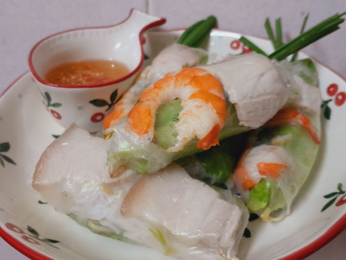 Gỏi cuốn tôm thịt