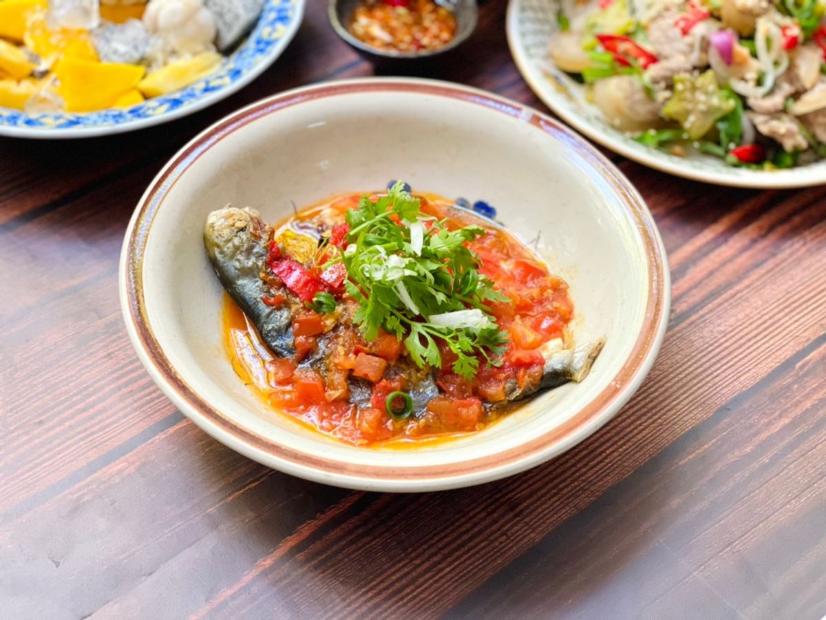 Cá Chim Chiên Sốt Cà Chua