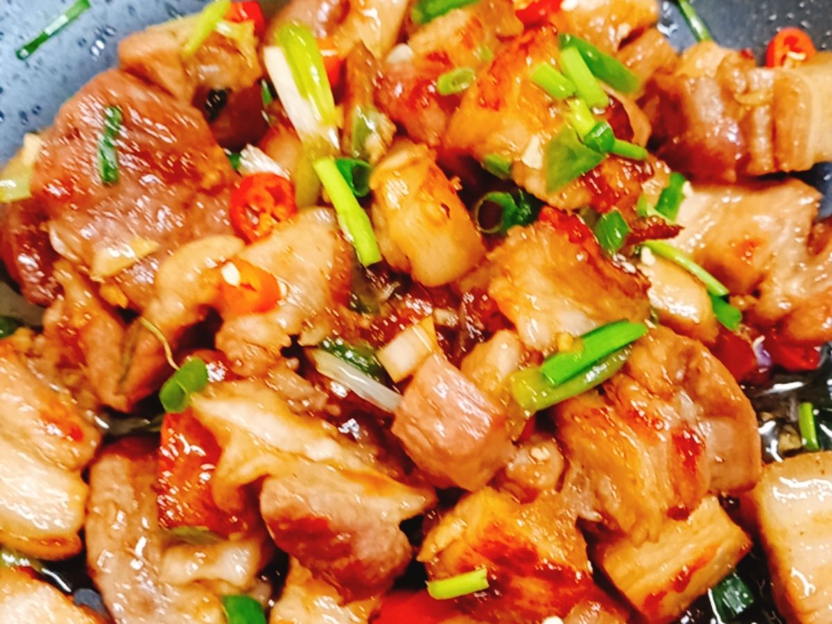 Thịt rang cháy cạnh