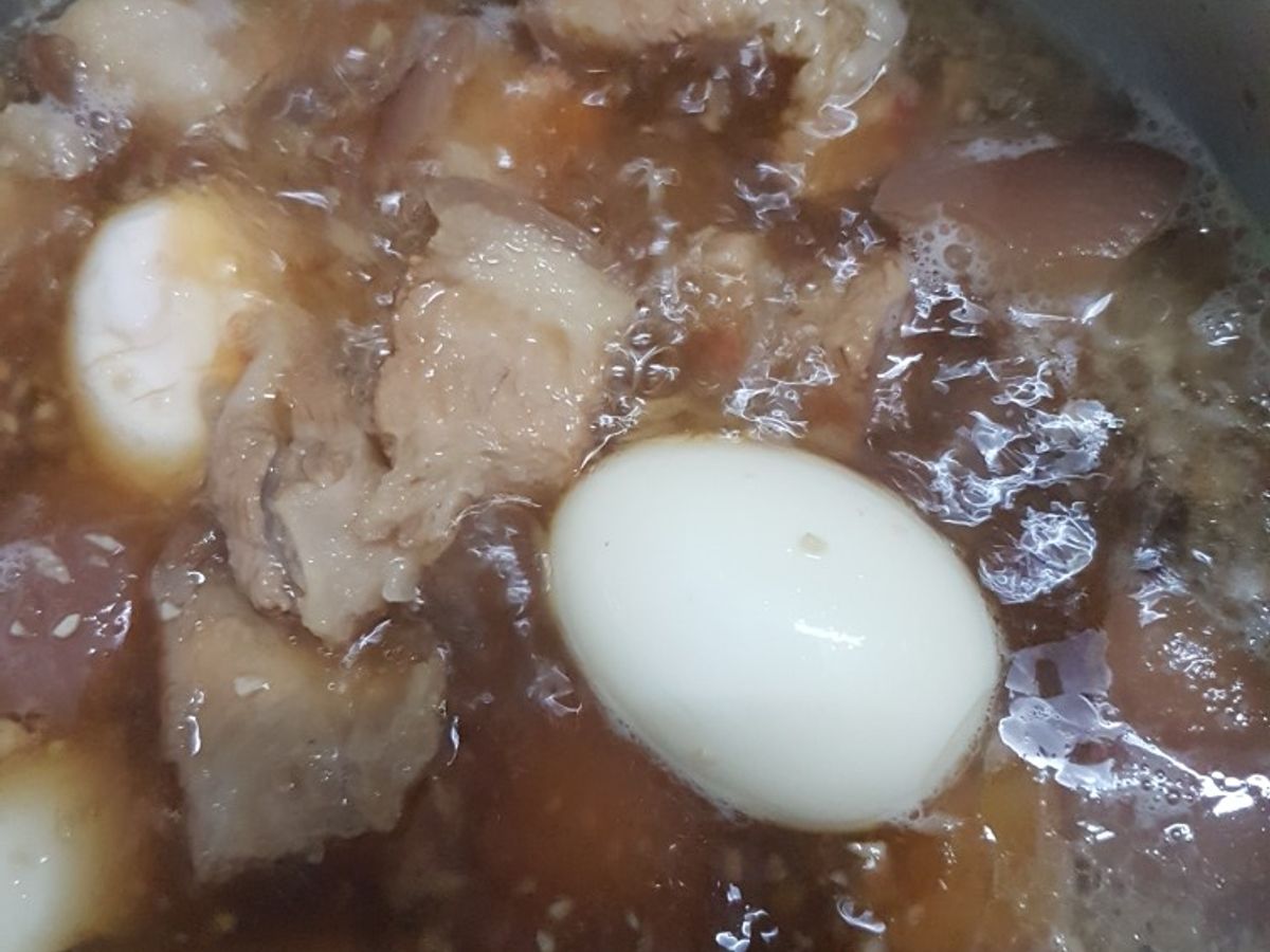 Thịt kho hột vịt
