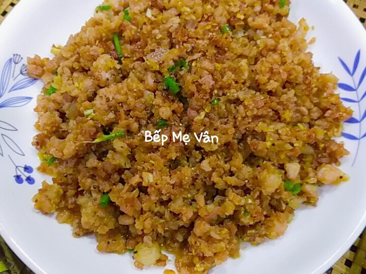 Thịt băm rang sả