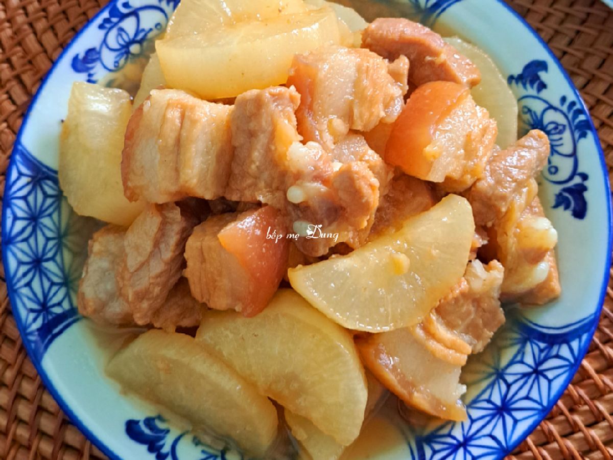 Thịt kho củ cải