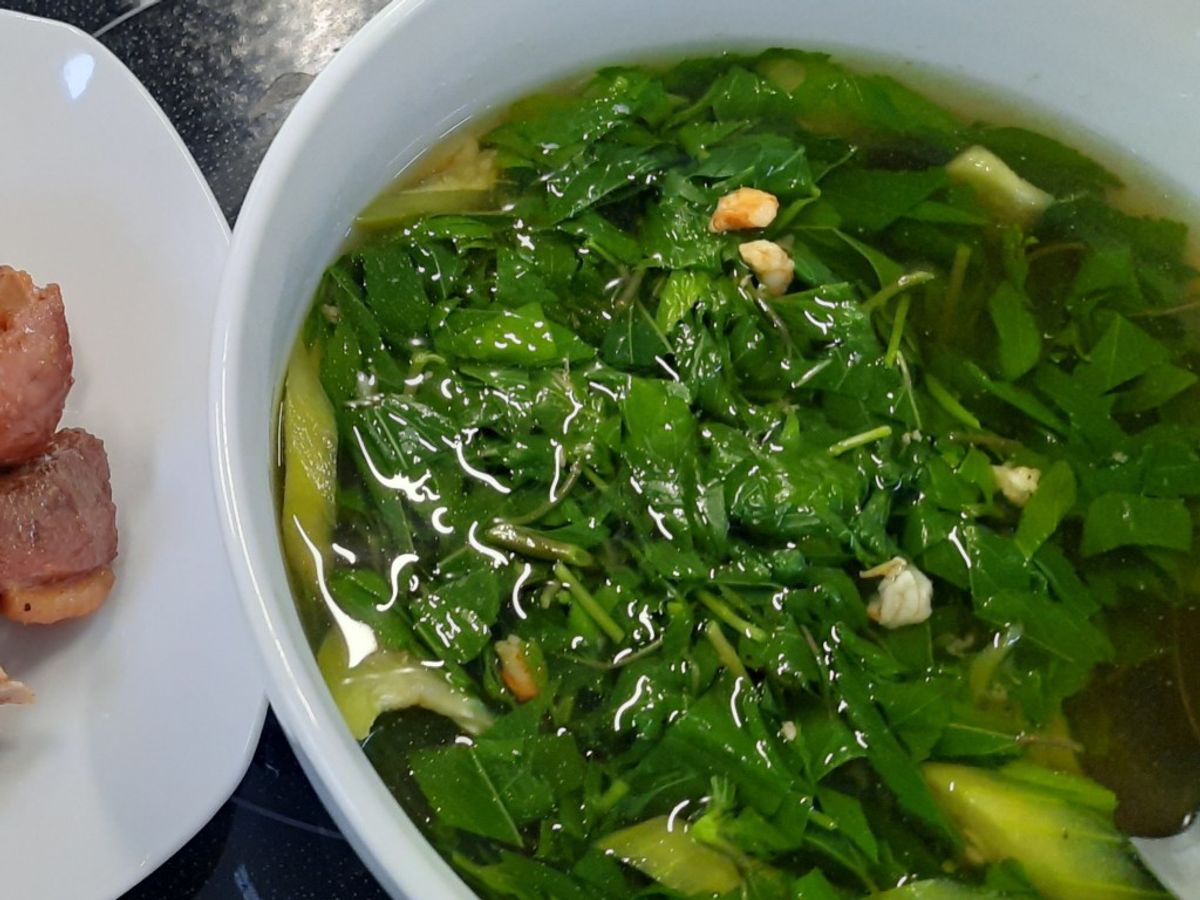 Canh mùng tơi rau đay nấu tôm sắt