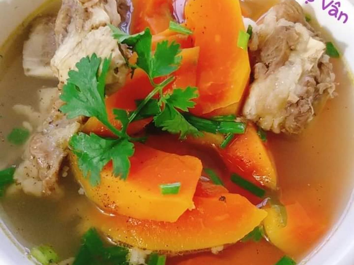 Canh sườn già heo hầm đu đủ