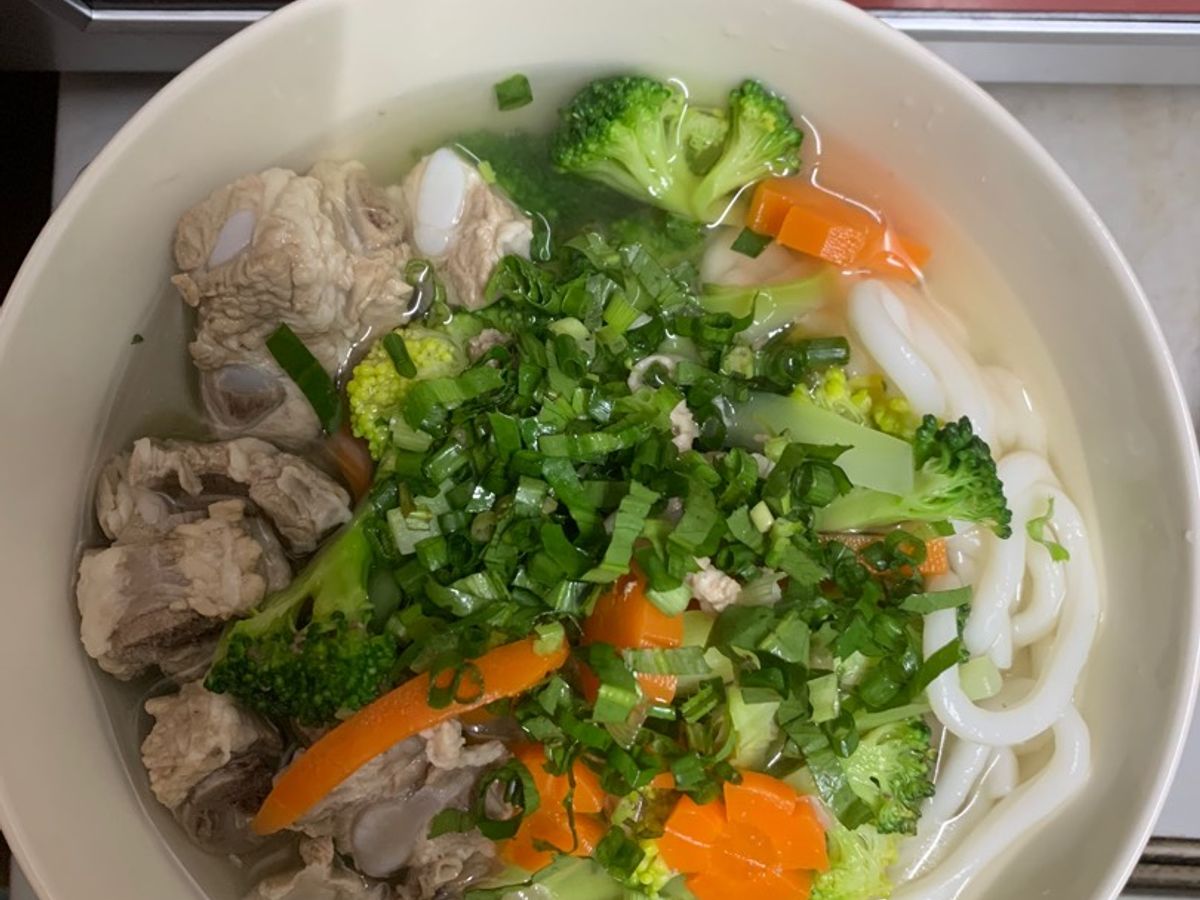 Mì udon hầm rau củ Eatclean