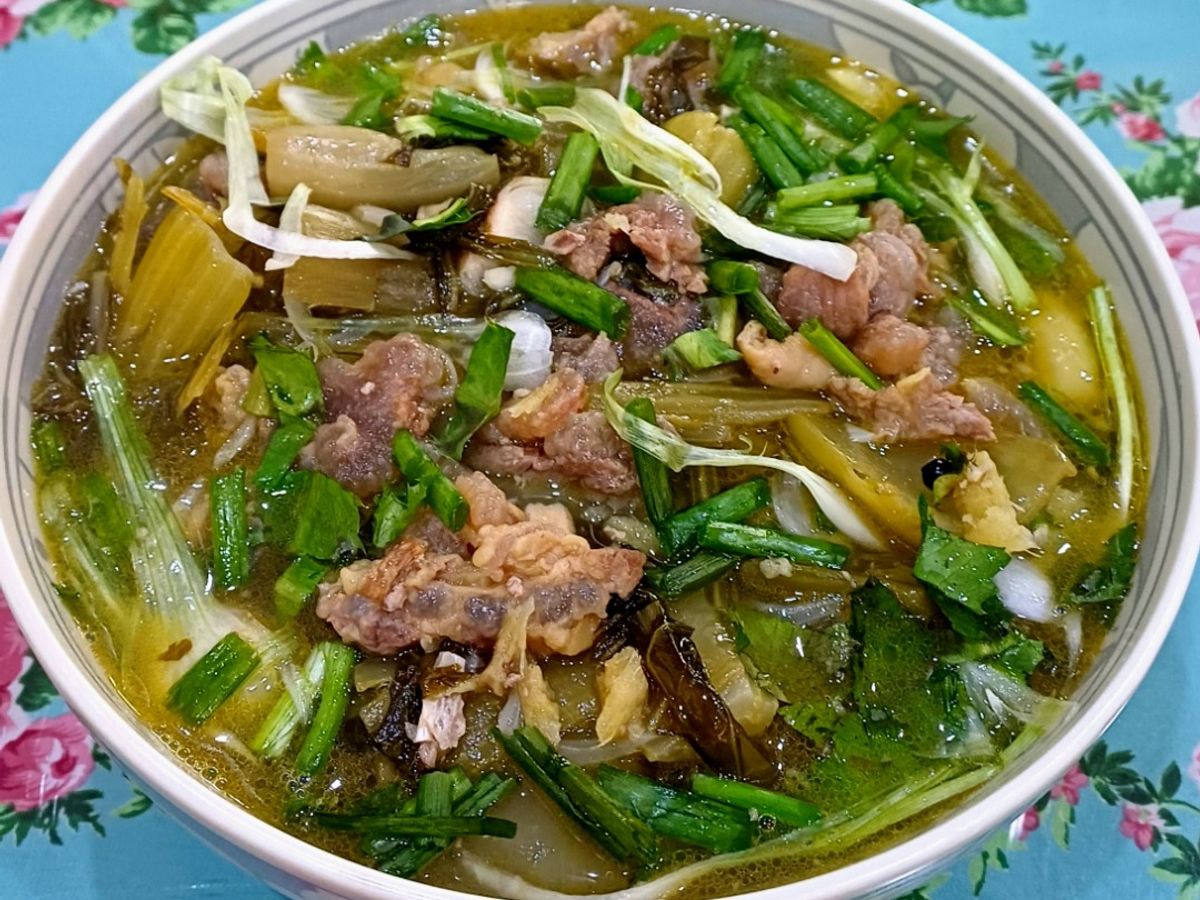 Gân bò nấu dưa