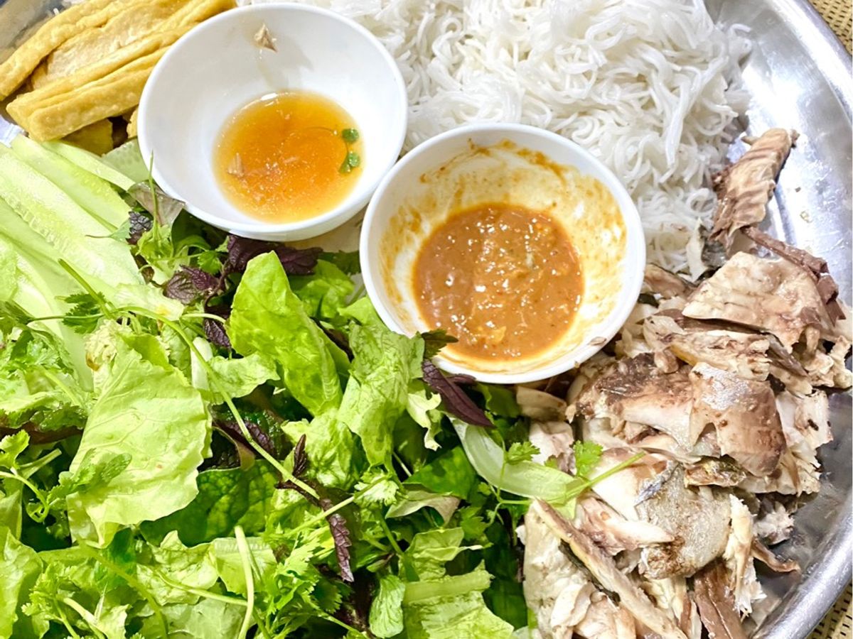Bún cá cuốn chấm mắm dì Cẩn 🤤