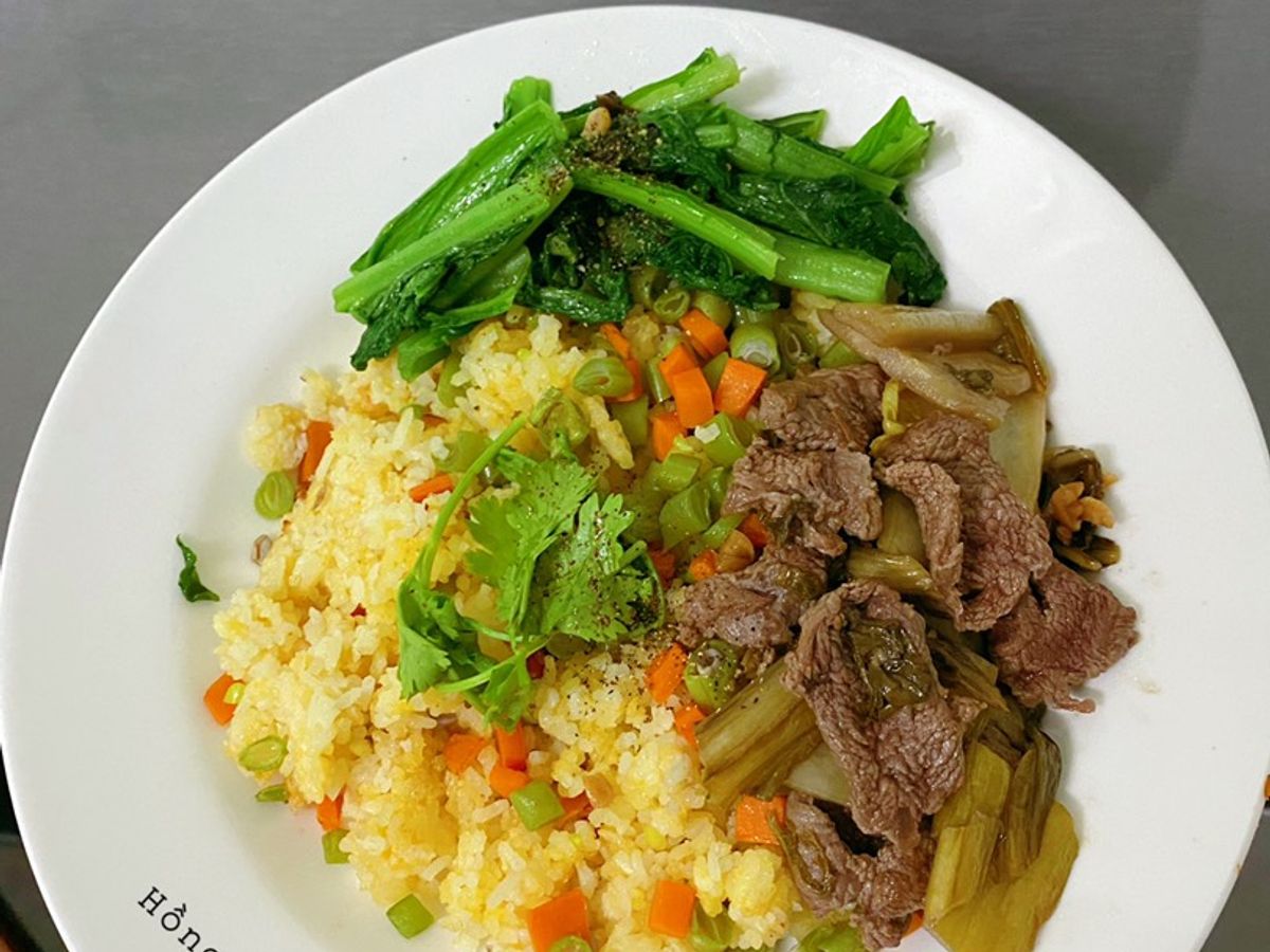Cơm chiên dưa bò