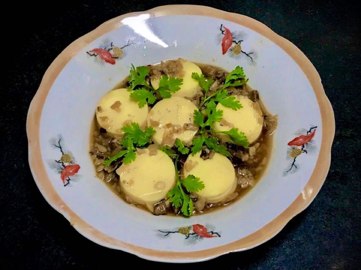 Đậu Hũ Trứng Sốt Nấm