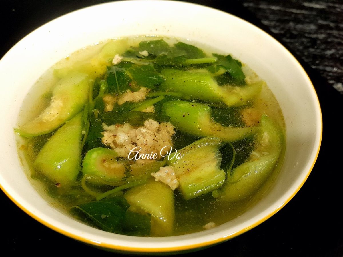 Canh rau đay mướp nấu thịt xay