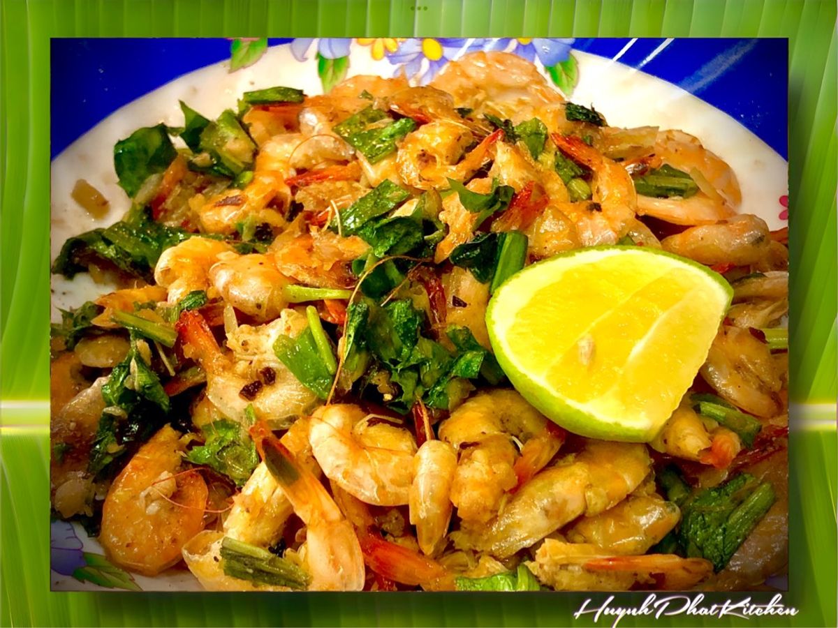 Tôm Đất Xào Ngò Gai