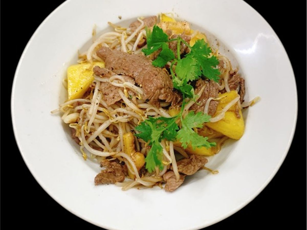 Thịt bò xào giá
