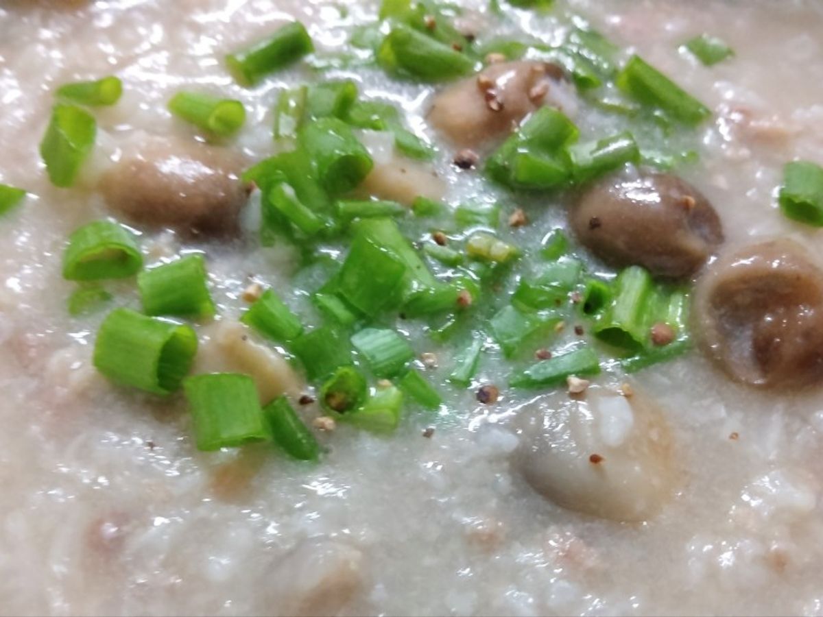 Cháo thịt xay nấm rơm