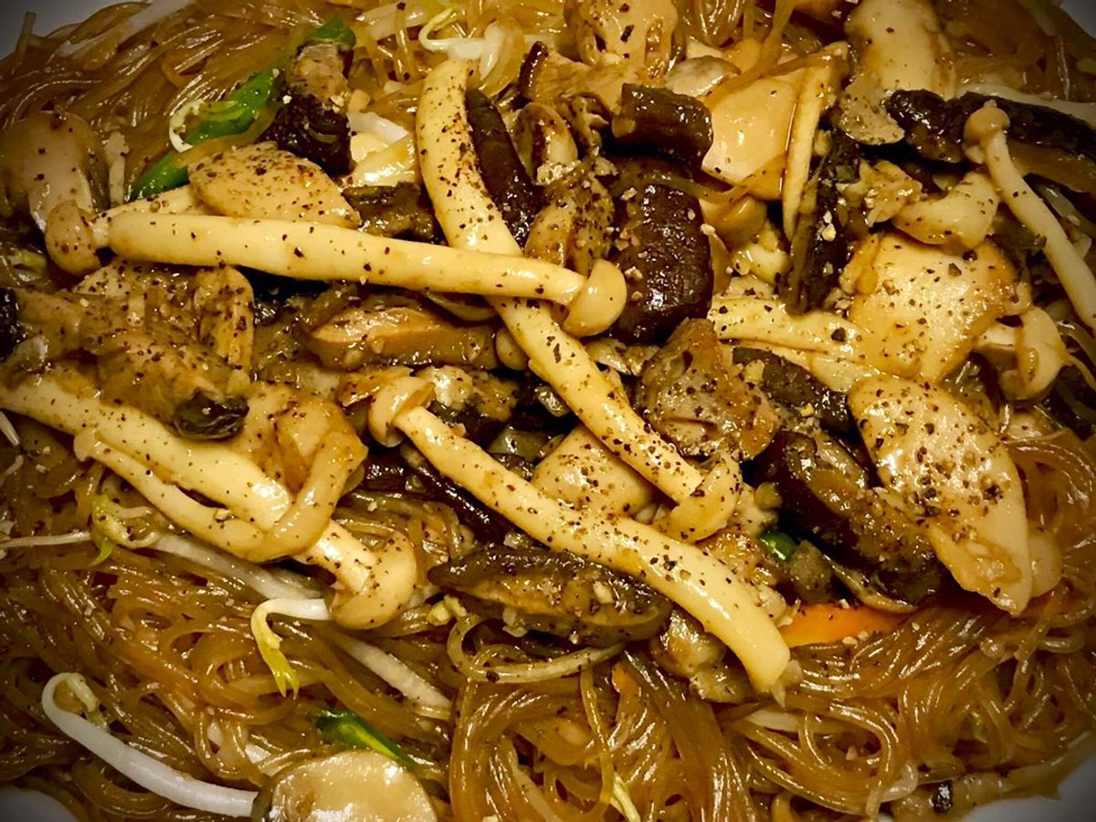 Miến Trộn Dầu Hào Sốt Nấm