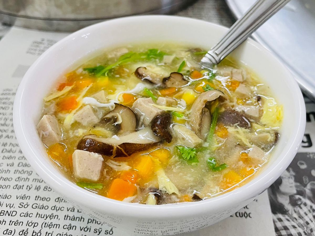 Súp gà nấm bổ dưỡng