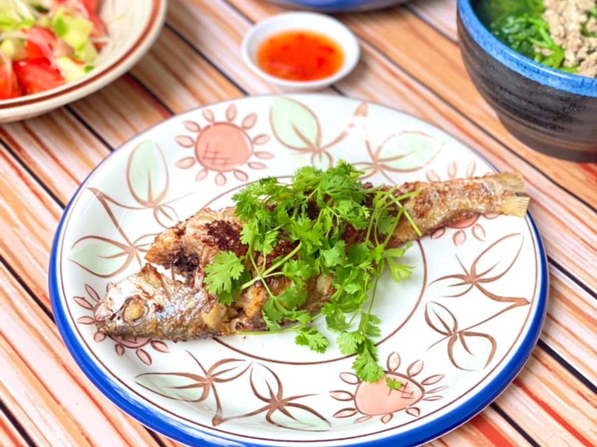 Cá Đù Chiên Muối Sả Ớt
