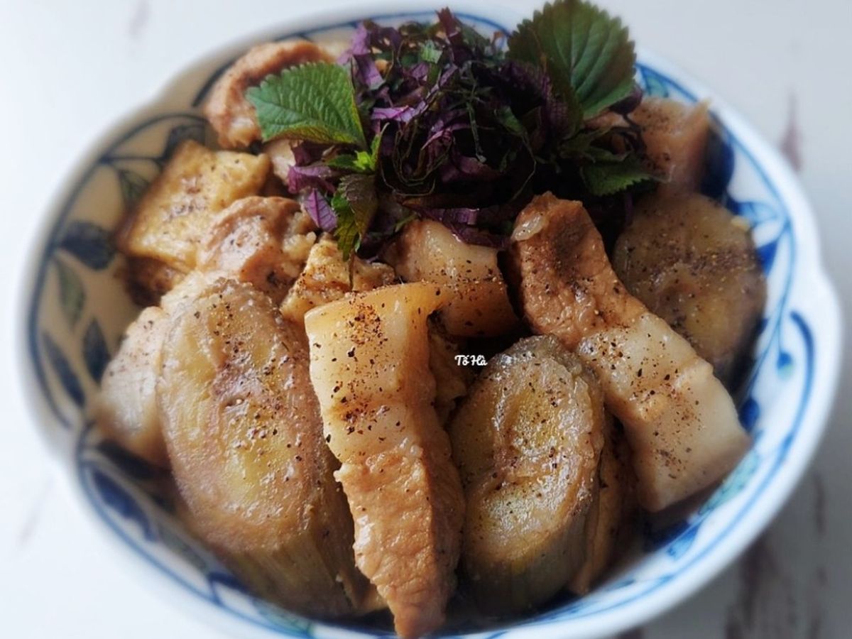 THỊT om chuối đậu (phiên bản nhà tôi)