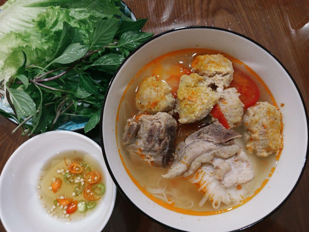 Bún riêu tôm thịt đơn giản