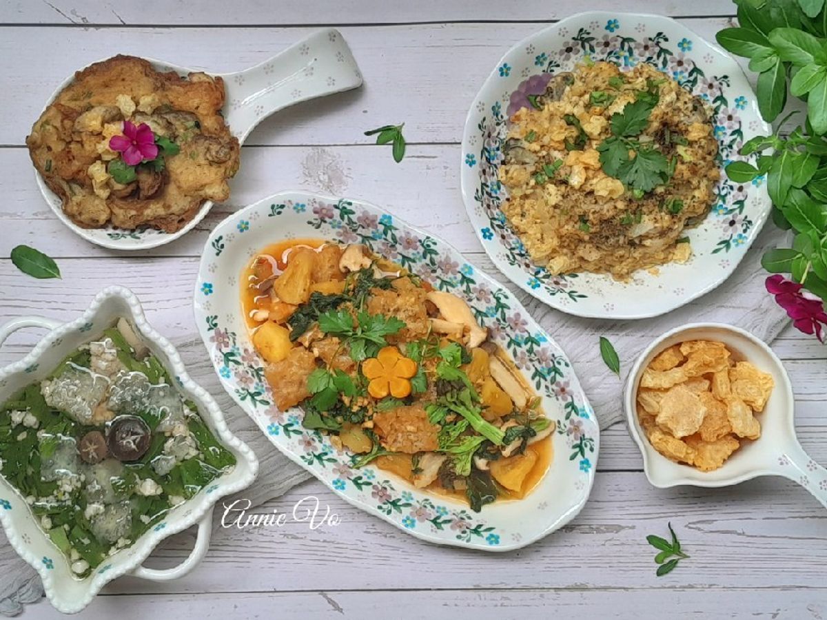 Mâm cơm với 5 món bóng bì