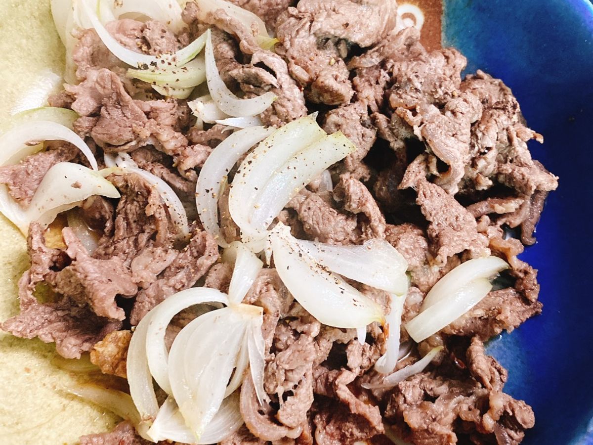Bò Xào Hành Tây