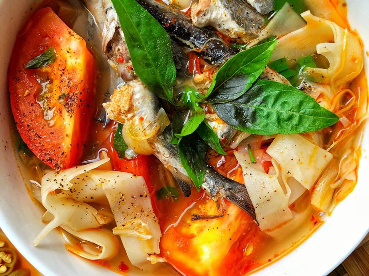 Canh Măng Chua Nấu Cá Ngạnh Nguồn