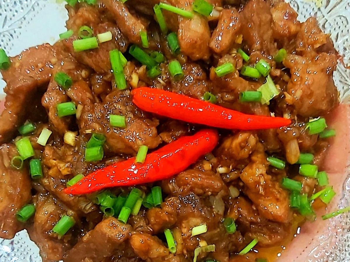Thịt trưng mắm tép (mắm ruốc)