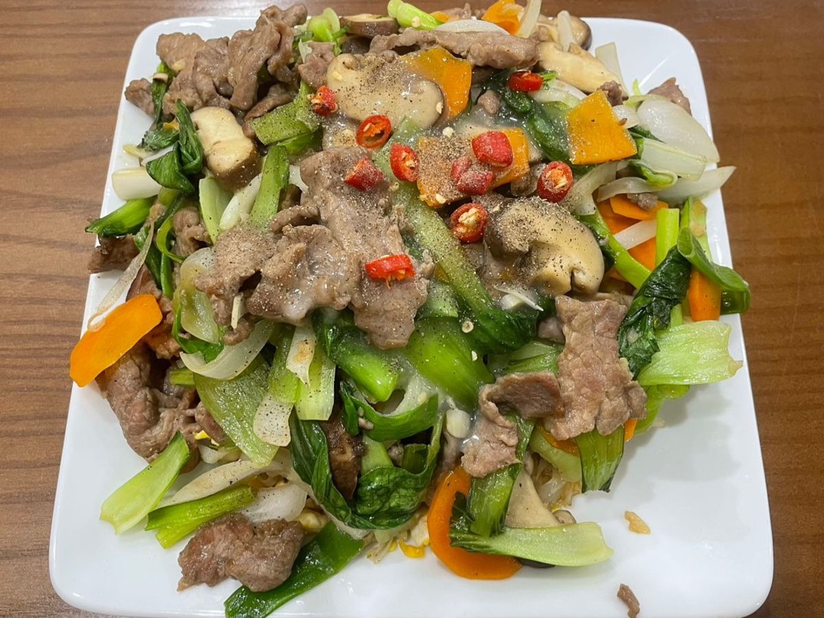 Phở xào thịt bò chuẩn vị nhà hàng