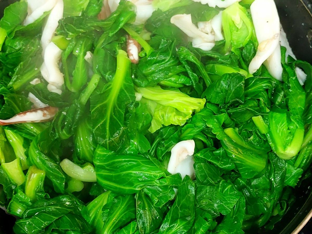 Mầm bắp cải Sapa xào mực