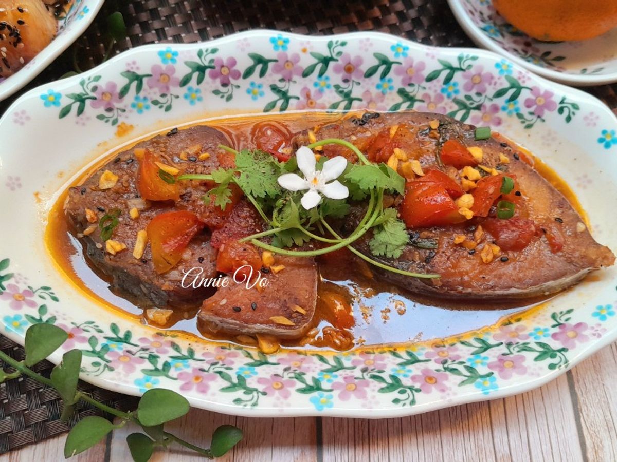 Cá thu một nắng sốt cà
