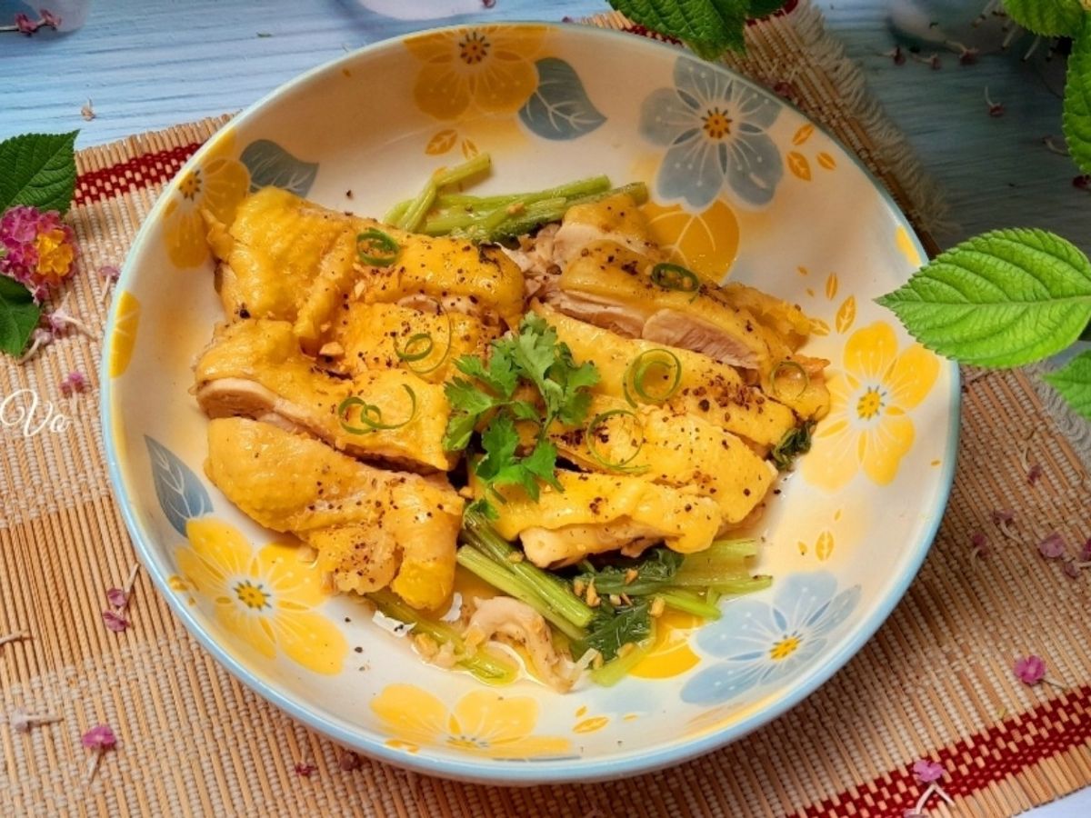 Gà hấp rau cải
