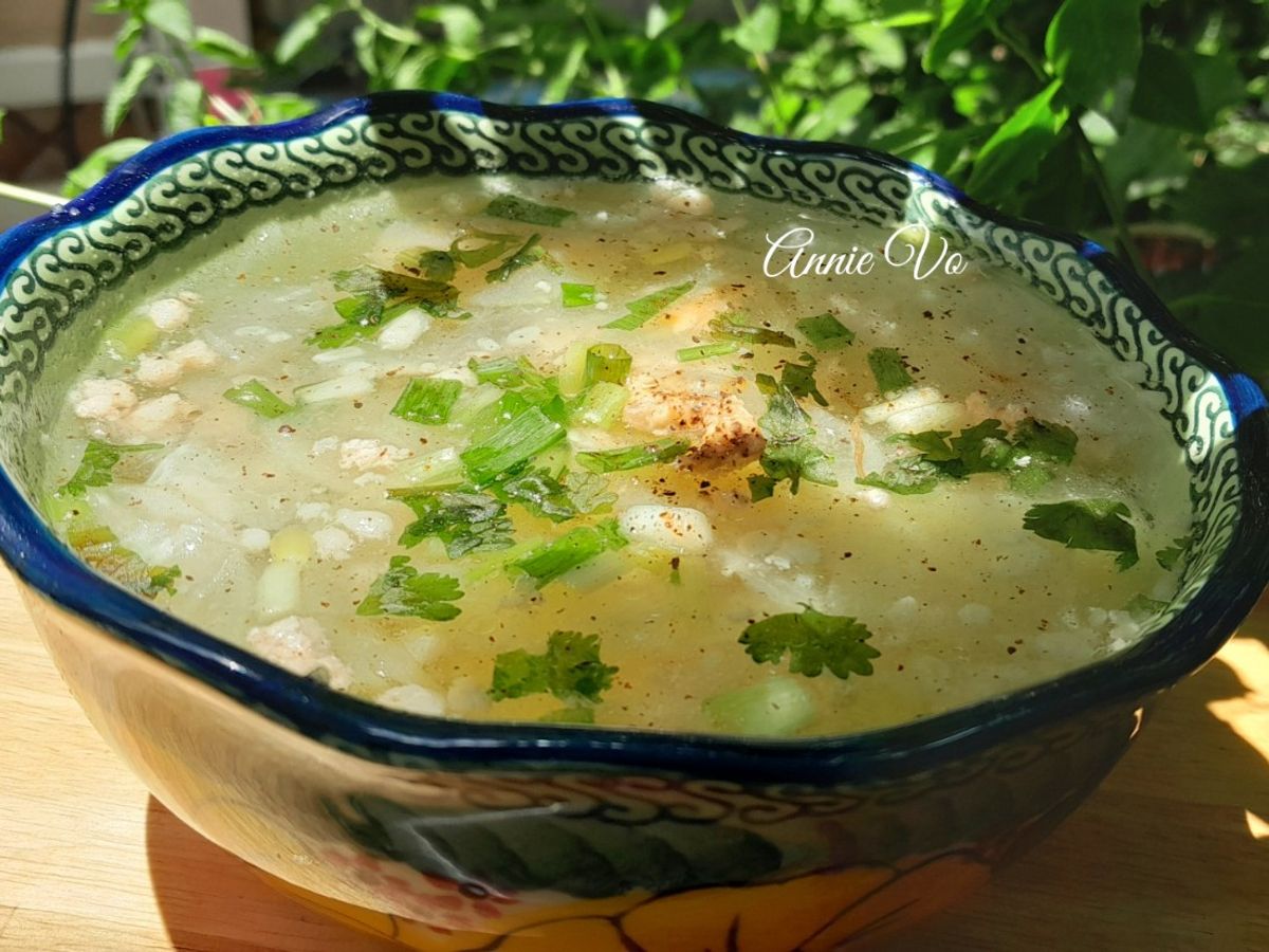 Canh bầu nấu thịt vai xay