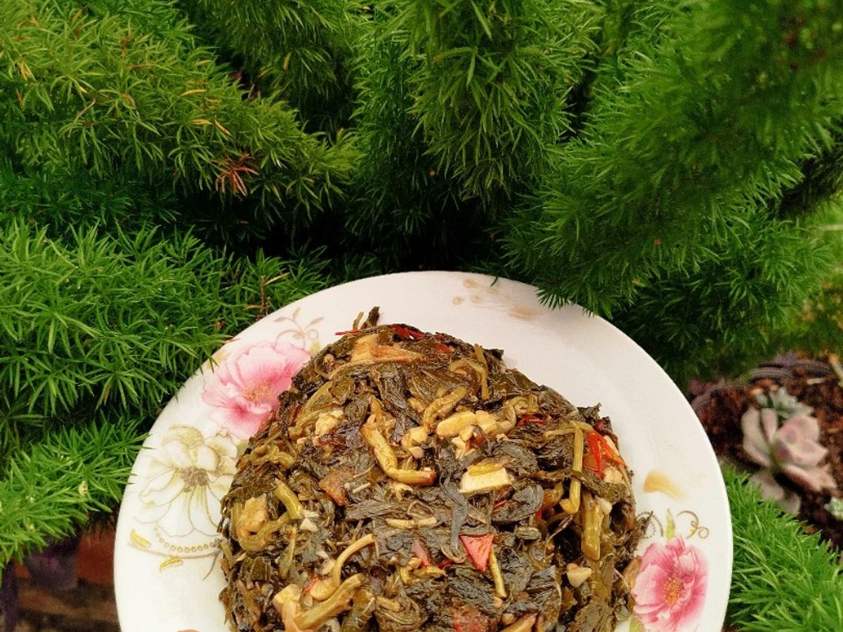 Rau sắn muối chua xào