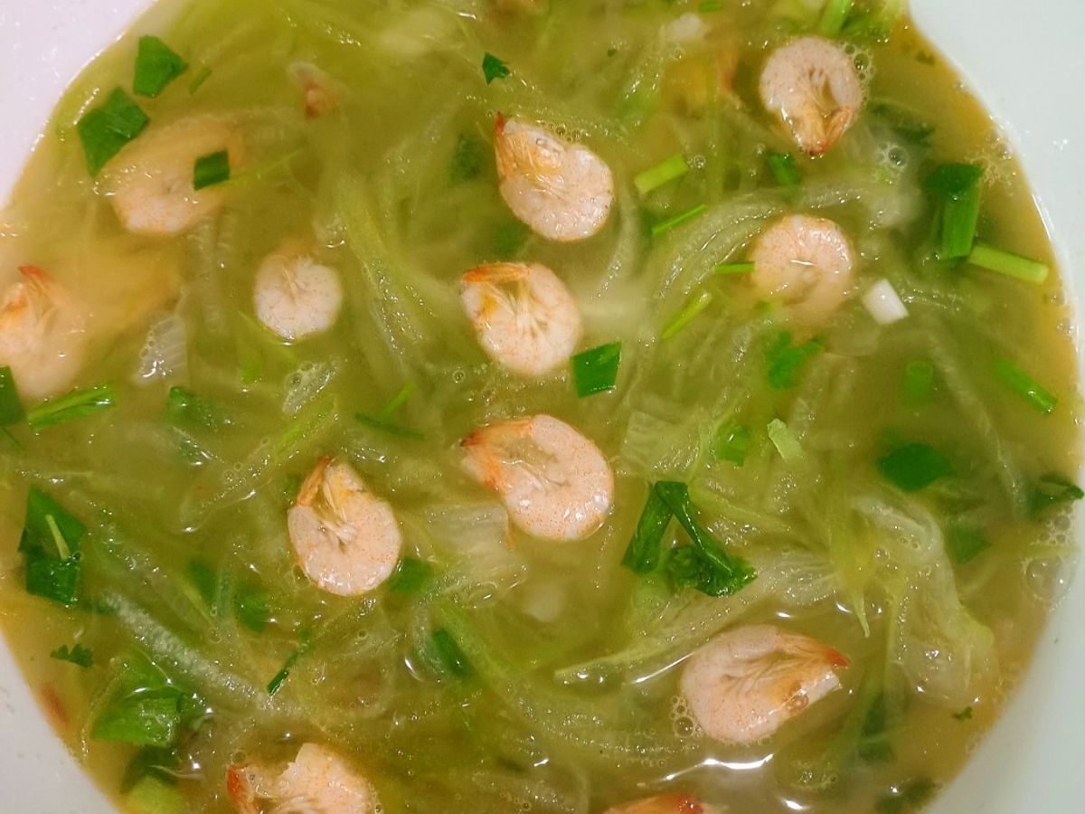 Canh bầu nấu tôm