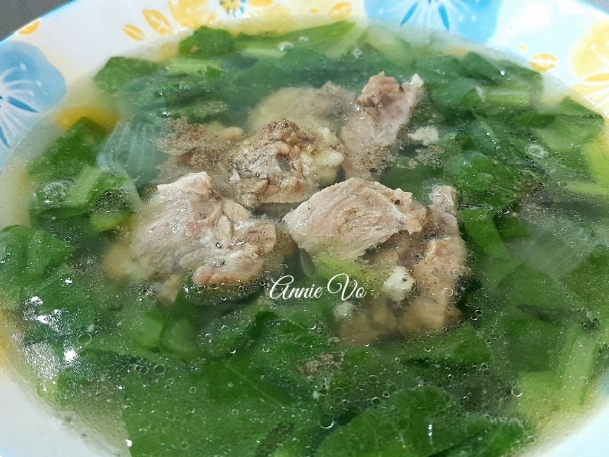 Canh cải ngọt nấu lưỡi heo