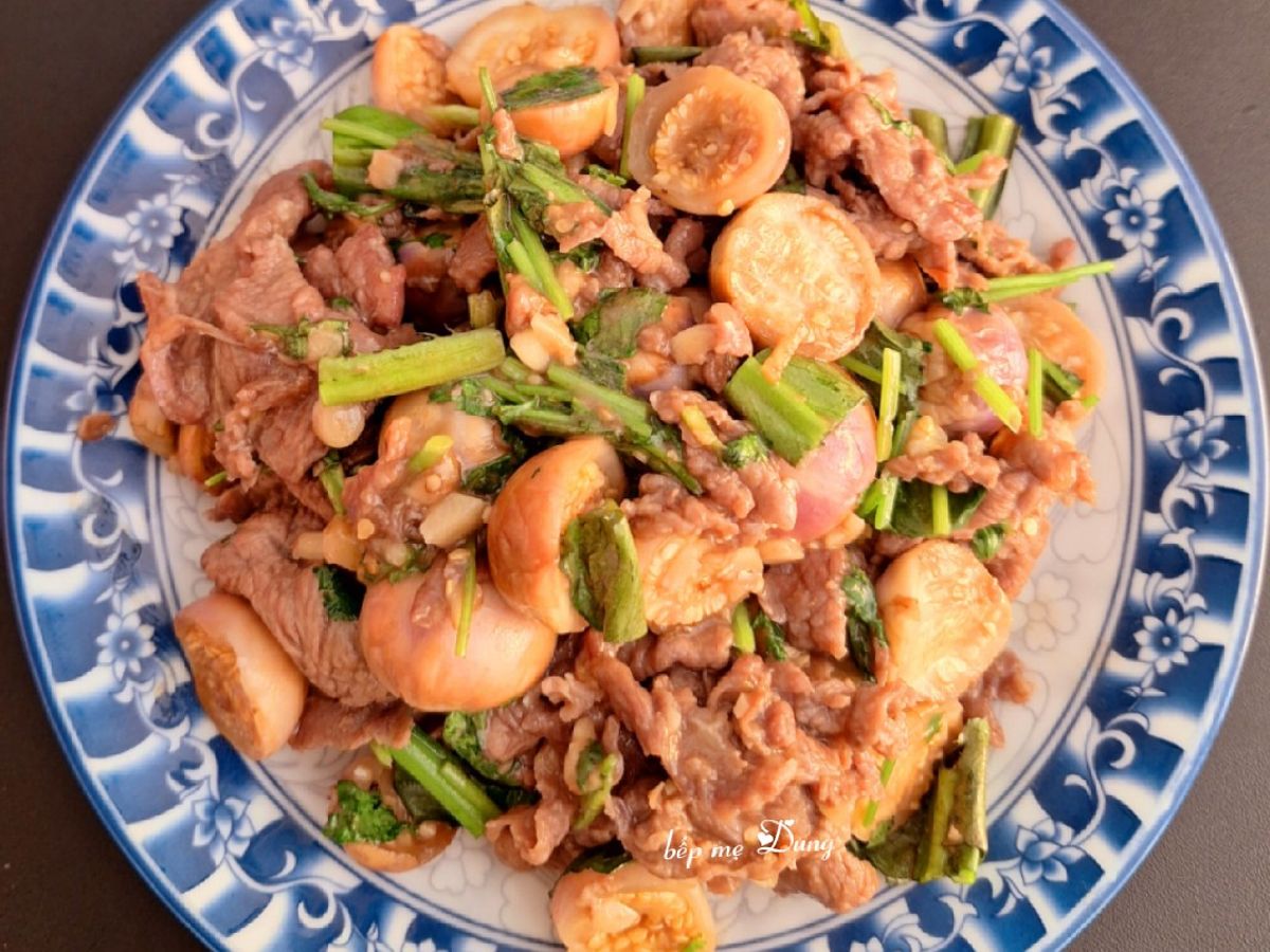 Thịt bò xào cà pháo