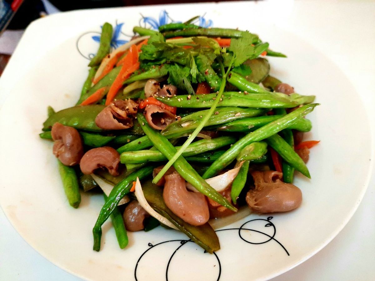 Bao tử cá xào đậu