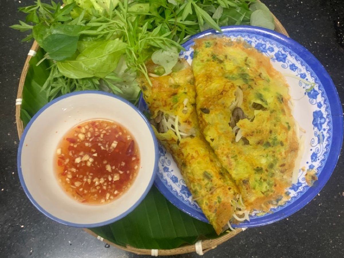 Bánh xèo nhân tôm củ sắn