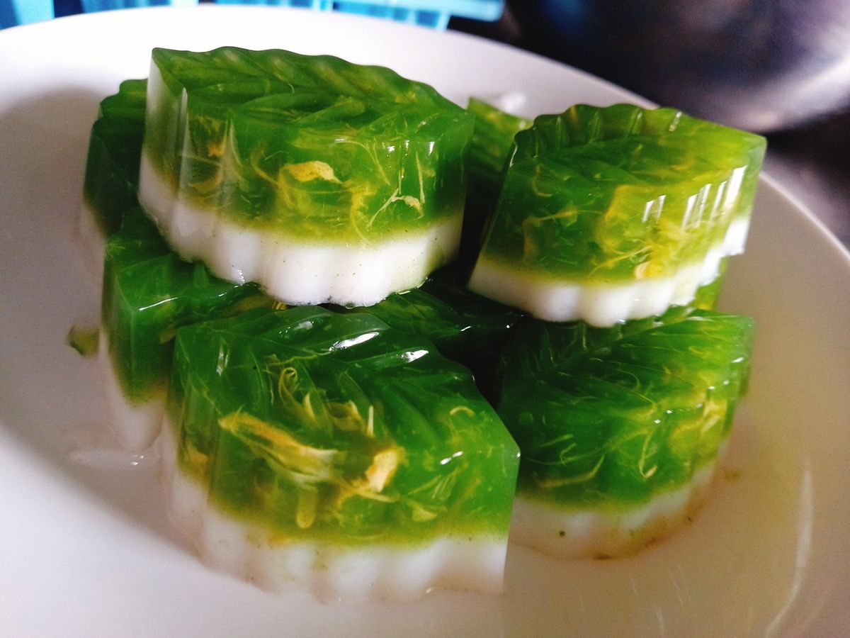 Rau câu trứng