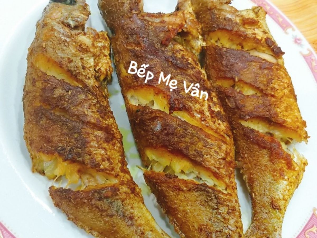 Cá hường 1 nắng muối sả và nghệ chiên