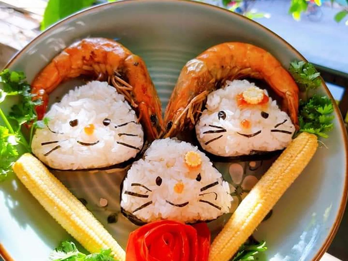 Cơm bento: Tôm xào rau củ