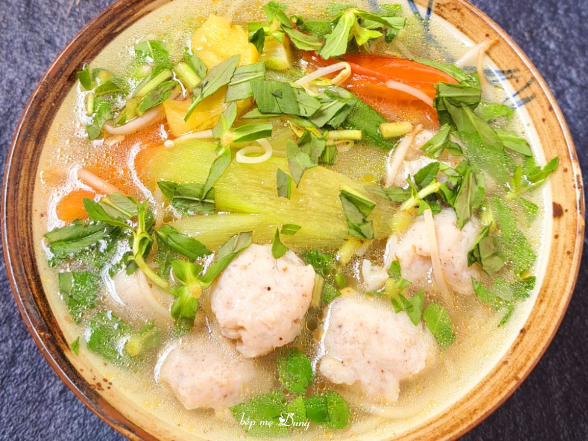 Canh chua cá thác lác