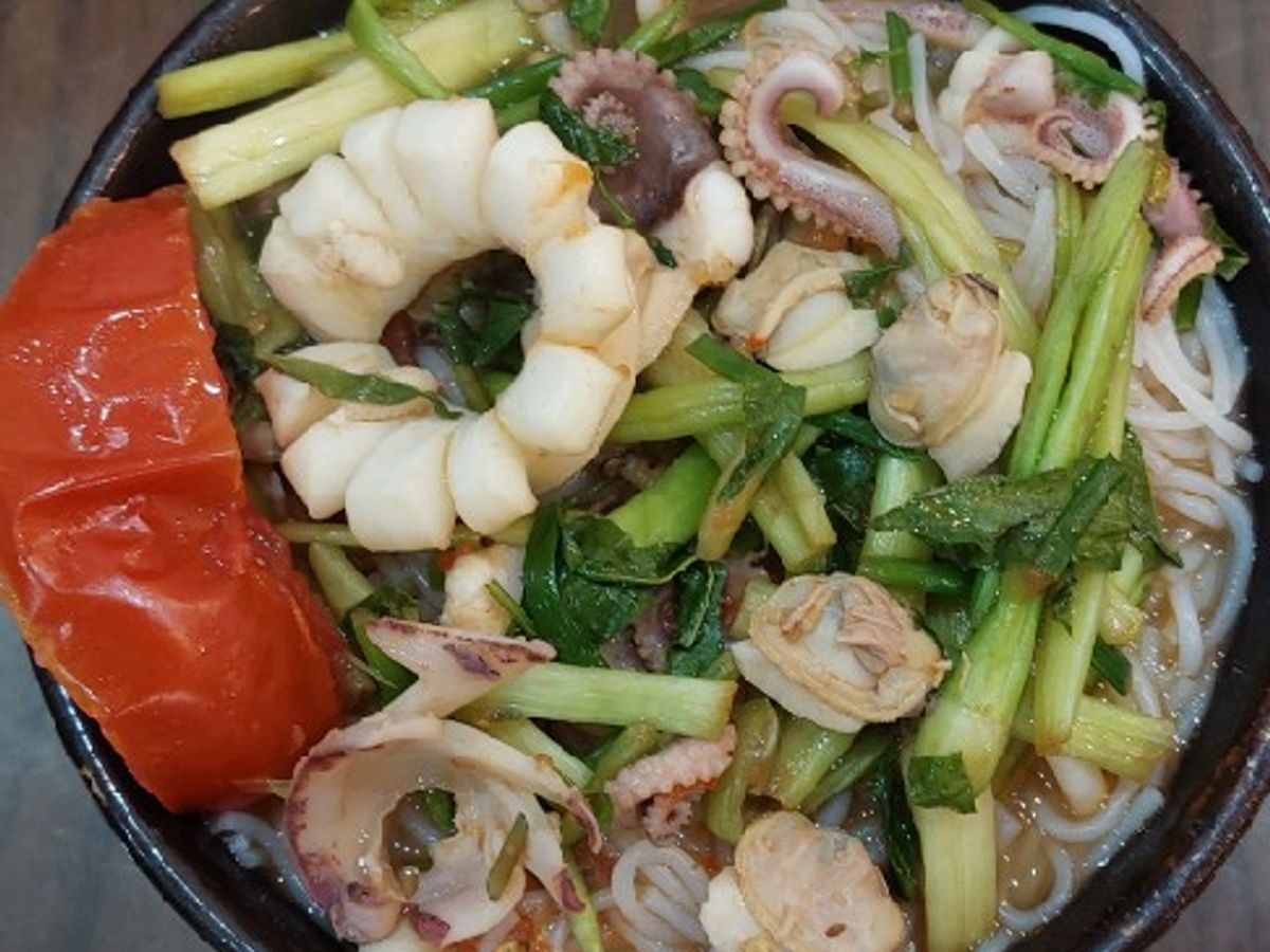 Bún riêu hải sản