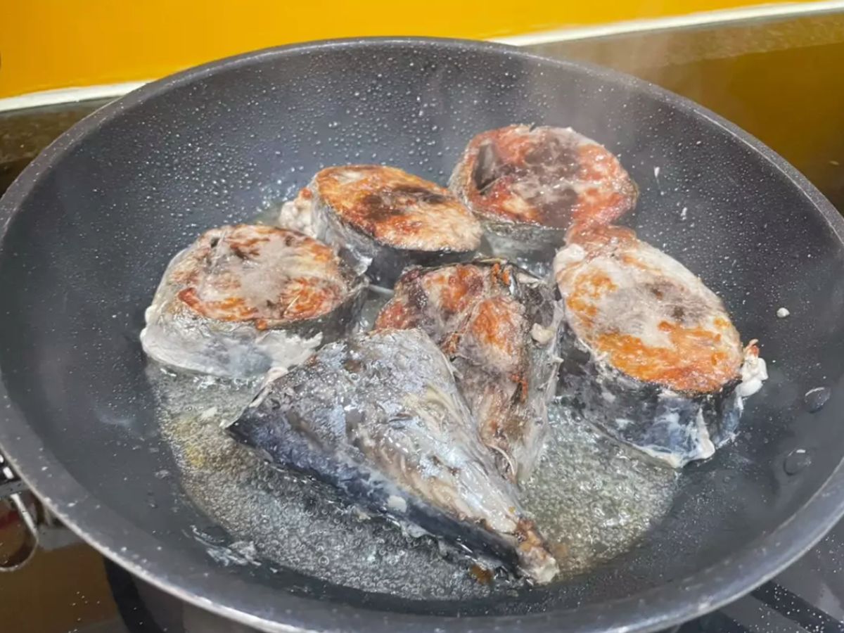 Cá ngừ chiên nhanh gọn