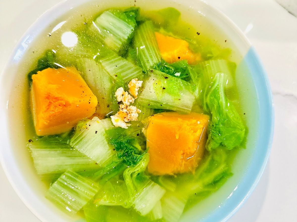 Canh Bí Đỏ Cải Bẹ Dún Nấu Tôm