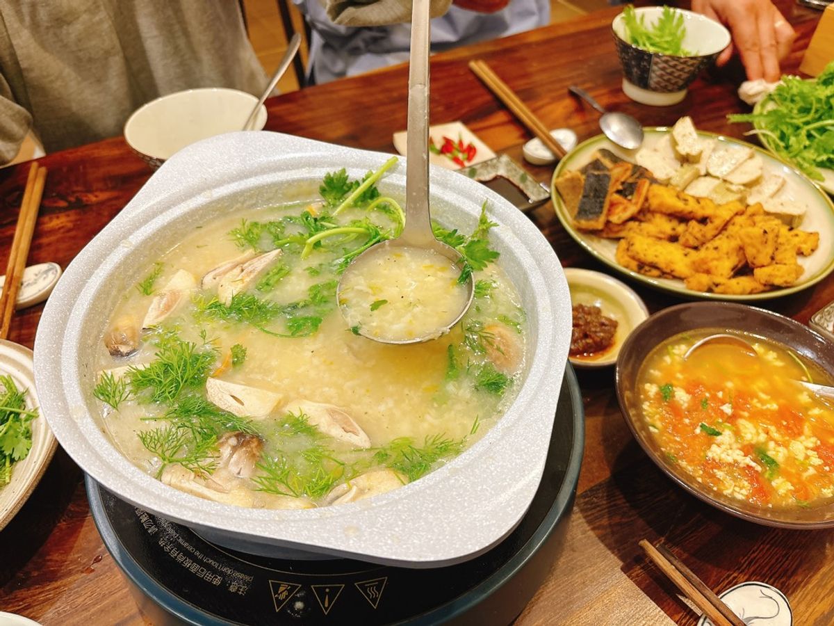 Lẩu cháo nấm rơm