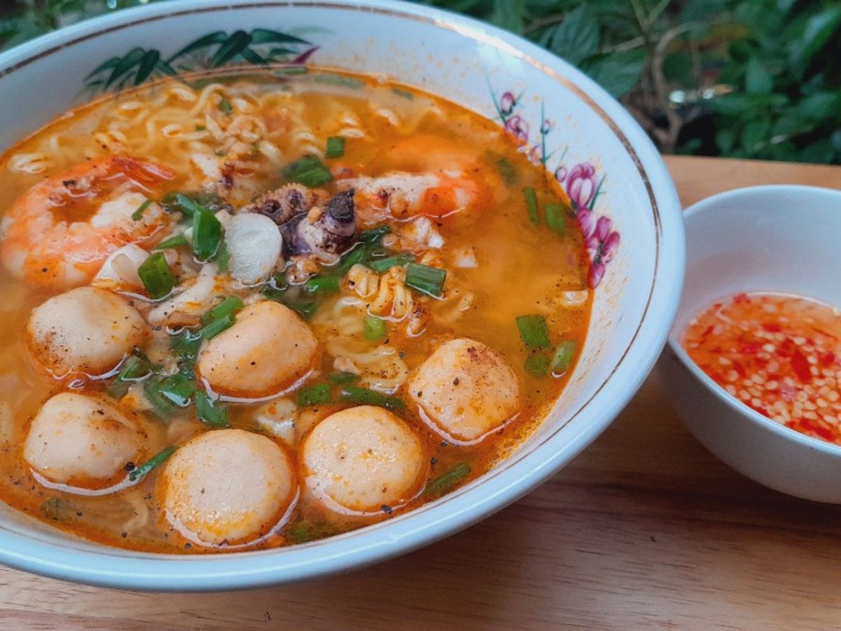 Mì Thái hải sản