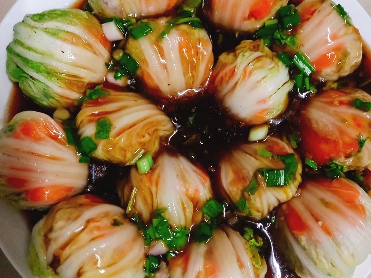 Cải thảo cuộn thịt phiên bản con sò