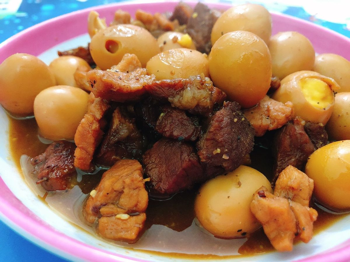 Thịt kho trứng cút